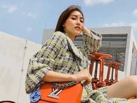 Mặt xinh, eo nhỏ, Ninh Dương Lan Ngọc mặc gì cũng đẹp
