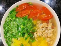 Lã Thanh Huyền trổ tài nấu nướng với loạt món ngon hấp dẫn