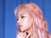 Màu tóc thay đổi như tắc kè hoa của thần tượng K-pop: BTS, Twice, Blackpink…