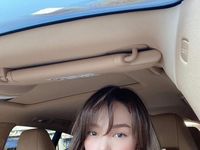 Ngắm gu thời trang và nhan sắc của Minh Hằng, có ai tin nổi cô nàng thuộc thế hệ 8X?