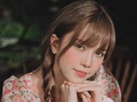 Thiều Bảo Trâm trở lại tuổi 18, 'bám đuôi' crush từ nhà ra phố trong MV 'Love Rosie'