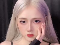 Cổ vũ Euro 2020, hot girl TikTok triệu follow gây chú ý vì điều này?