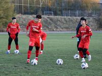 Thầy Park... thua học trò trong thử thách cùng U23 Việt Nam