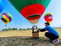 Nô nức ngày hội khinh khí cầu Kon Tum