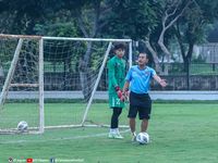 U19 Việt Nam hứng khởi luyện công chờ đấu Indonesia