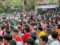 Tween Tiểu học Nam Thành Công tổ chức giải cờ vua: Vừa đấu trí vừa được nhận quà