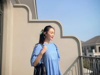Nhan sắc ngày càng thăng hạng, bất chấp bầu bí của Minh Hằng