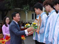 Phát huy truyền thống tốt đẹp, làm giàu thêm bảng vàng thành tích mà lớp lớp các thế hệ học sinh giỏi tỉnh ta đã đạt được
