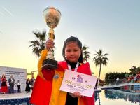 Kỳ thủ nhí Nguyễn Vũ Bảo Châu vô địch cờ chớp U8 nữ thế giới
