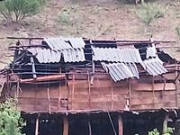 Mưa đá, giông lốc làm hư hại nhà cửa, hoa màu diện rộng