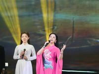 Toàn cảnh chương trình nghệ thuật 'Sáng mãi tên Người'