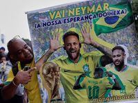 Neymar, cái bóng Messi và canh bạc của Brazil