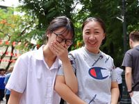 Thí sinh Hà Nội hoàn thành môn Ngữ văn Kỳ thi tuyển sinh lớp 10 công lập