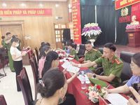 'Ngày về' của 74 phạm nhân trại tạm giam số 1 - Công an Hà Nội