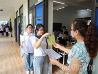 Đề Toán có tính phân hóa, thí sinh tự tin sau ngày thi cuối