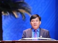 Phiên thứ nhất Đại hội Công đoàn Việt Nam lần thứ XIV