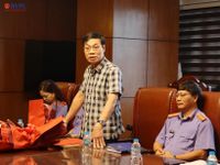 Trao tặng Huy hiệu 30 năm tuổi Đảng cho 3 đảng viên thuộc Chi bộ Vụ 2