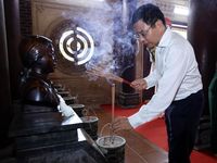 Phó Thủ tướng Nguyễn Văn Thắng tri ân các anh hùng liệt sĩ tại những 'địa chỉ đỏ' miền Trung