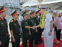 Tàu sân bay USS George Washington của Hải quân Hoa Kỳ thăm Việt Nam