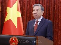 Tổng bí thư, Chủ tịch nước Tô Lâm trao quyết định thăng quân hàm Thượng tướng cho đồng chí Đặng Hồng Đức