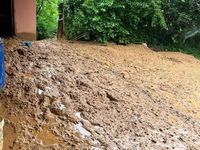 Thái Nguyên: Hơn 500 m3 đất đá sạt trượt tràn vào nhà dân