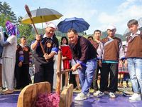 Về Mù Cang Chải vui hội giã bánh giày độc đáo của người Mông
