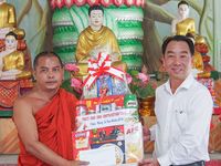 Lãnh đạo tỉnh thăm, chúc mừng các chùa Khmer nhân lễ Sene Dolta