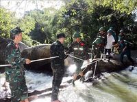 Vượt núi cao suối sâu đưa các liệt sĩ về an nghỉ