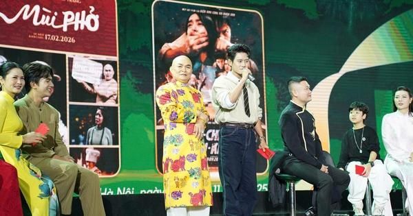 NSƯT Xuân Hinh cùng dàn sao phim 'Mưa đỏ', 'Tử chiến trên không' tiếp tục 'gây sốt'