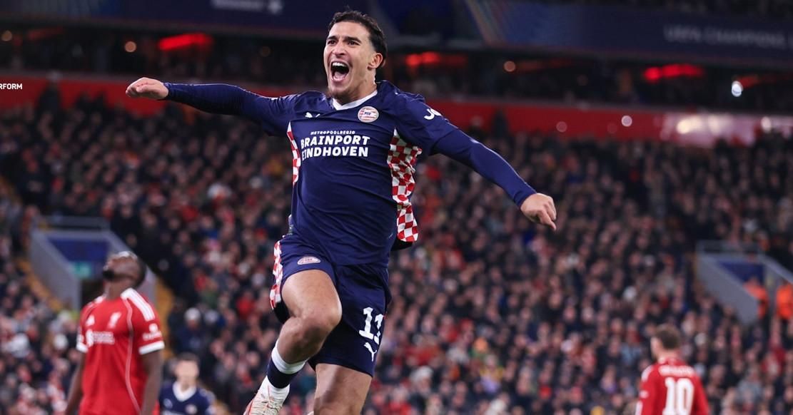 Liverpool thua bẽ bàng PSV ngay trên sân nhà