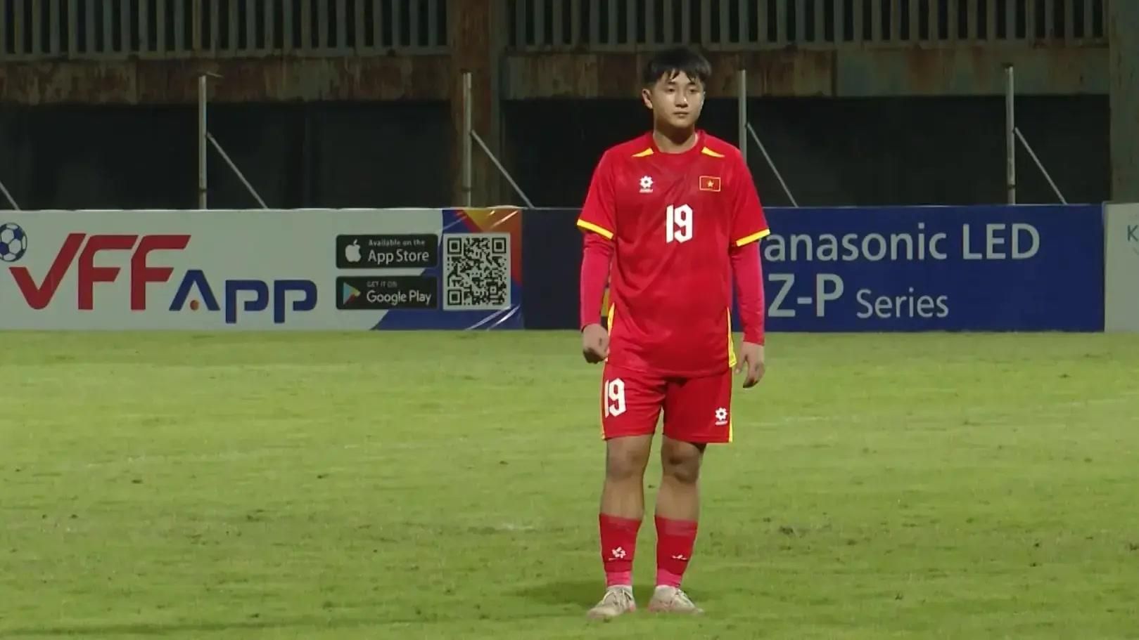 Trần Mạnh Quân – sức bật của U17 Việt Nam