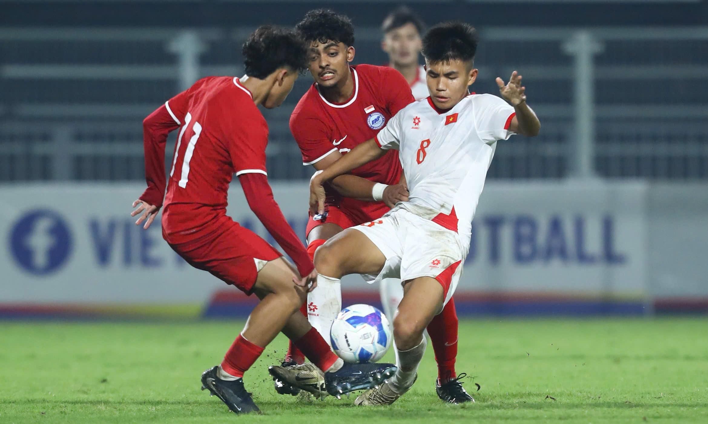 Bảng xếp hạng vòng loại U17 châu Á 2026: U17 Việt Nam dẫn đầu