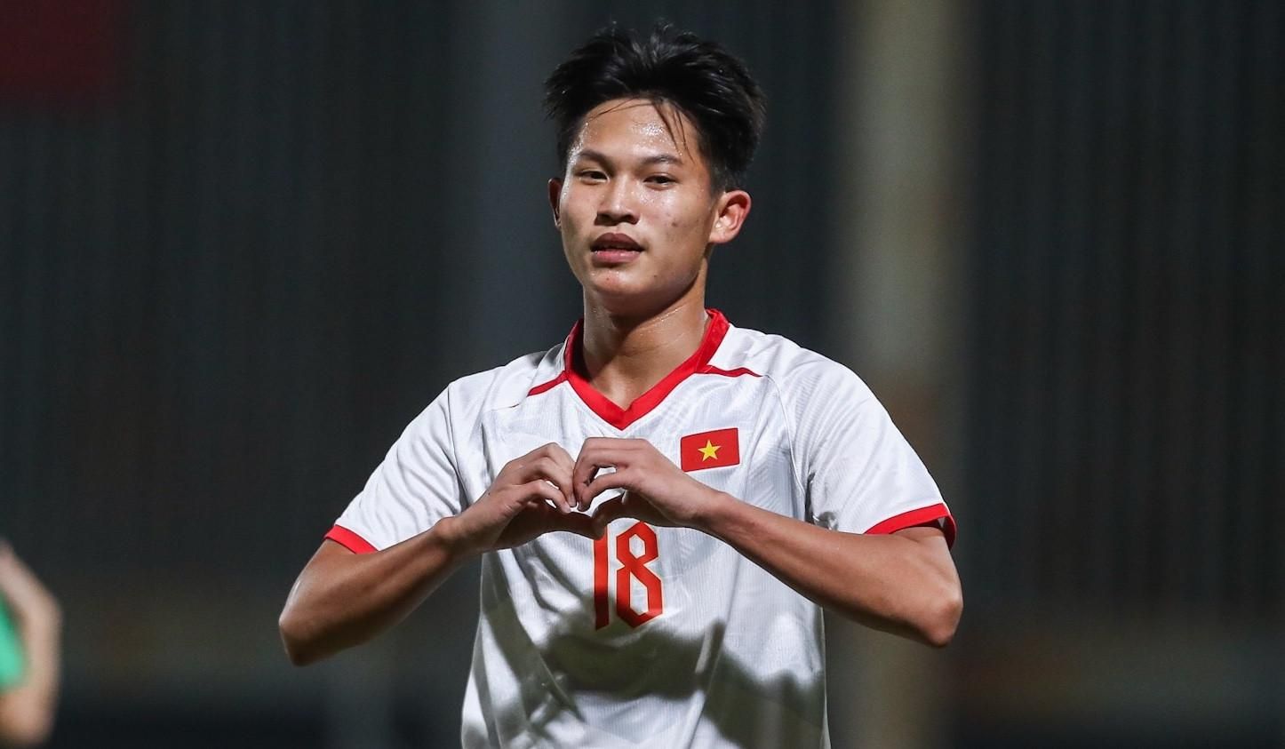Đá 4 trận ghi 26 bàn, U17 Việt Nam chiếm ưu thế trước Malaysia