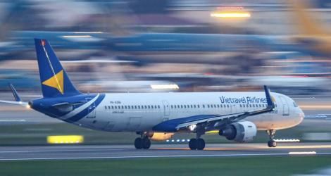 Vingroup cho Pomina vay vốn; Thép Nam Kim sản xuất tôn cho vỏ pin xe điện; Vietravel Airlines sẽ đổi tên