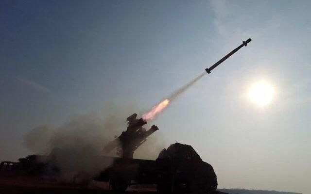 Israel lo ngại Iran có thể lợi dụng tập trận tên lửa để tấn công