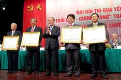 Người cao tuổi thi đua 'Tuổi cao - Gương sáng'