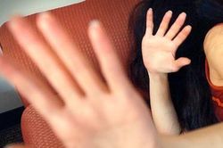 Bé 14 tuổi bán trinh 3 triệu để mua...quần áo mới