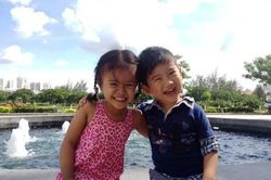 Tình bạn tuyệt đẹp của các thiên thần nhí tuổi mầm non