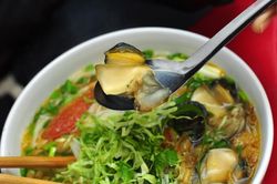 Bún ốc ngon và xịn phố Quang Trung