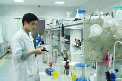 Đãi ngộ người có tài năng trong hoạt động công vụ
