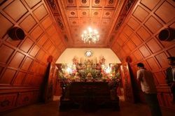 Phòng ngủ tổng thống, nhà tắm đế vương của đại gia Việt