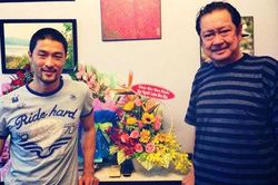 Johnny Trí Nguyễn đến thăm Chánh Tín dù bị giận và không muốn hợp tác
