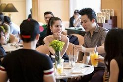 Đêm Hội chân dài 8: Chộp 101 khoảnh khắc Ngọc Trinh tình tứ Vũ Khắc Tiệp