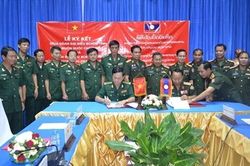 Hội đàm giữa BĐBP Quảng Bình và Bộ Chỉ huy Quân sự tỉnh Khăm Muộn, Lào