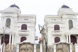 Ngắm cặp đôi lâu đài cực khủng ở Quảng Ninh