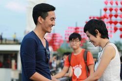 Muôn kiểu tỏ tình siêu độc trên cầu tình yêu Đà Nẵng