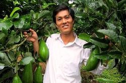 Chuyện tỷ phú Mười Bơ giúp nhiều nông dân thoát nghèo