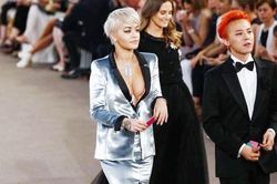 G-Dragon đánh bạc cùng dàn người đẹp ở show Chanel
