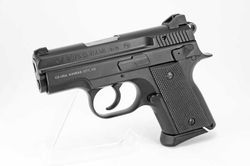 Một số đơn vị cảnh sát thay súng ngắn tiêu chuẩn bằng súng ngắn CZ 75-P07 Duty?