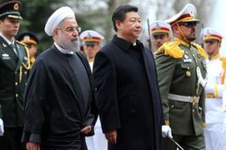 Iran vừa được bỏ cấm vận, Trung Quốc tranh thủ 'kết thân'